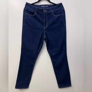Old Navy High-Rise Wow Straight Jeans